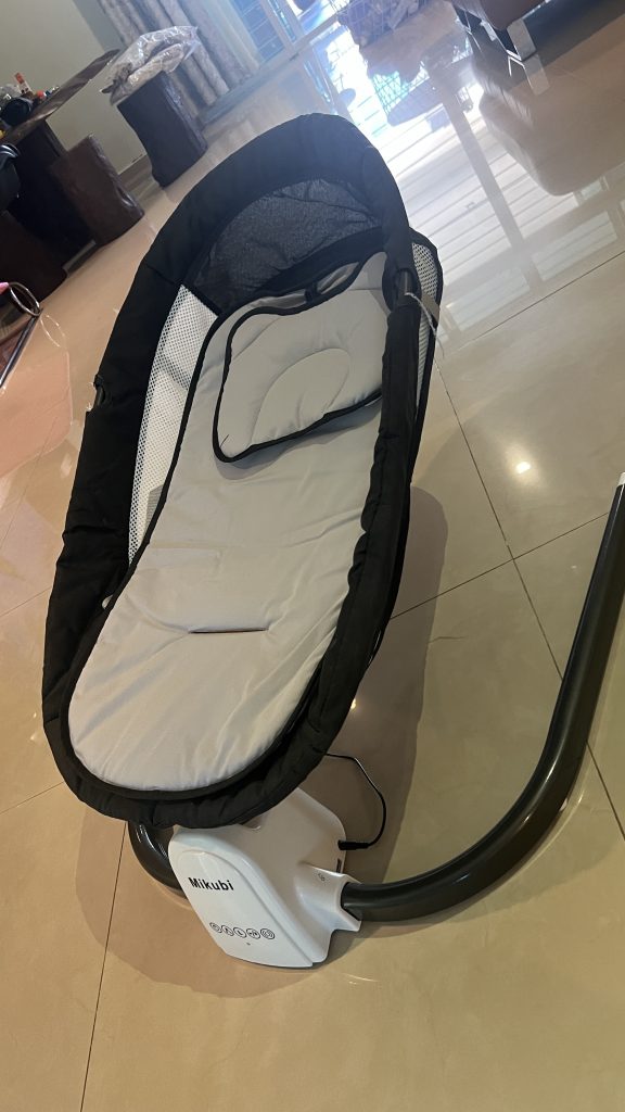 Baby swing
