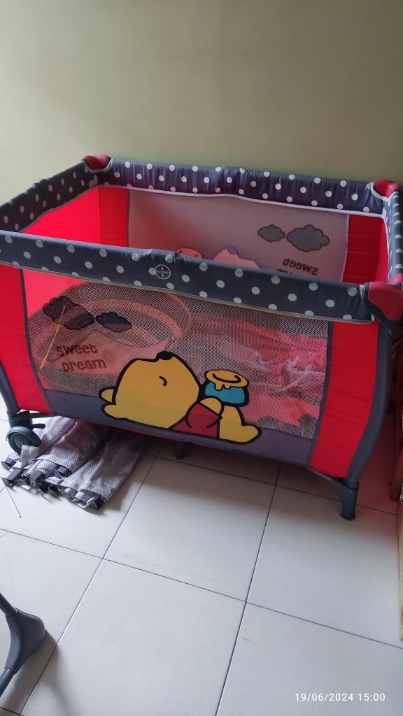 Baby cot / katil baby