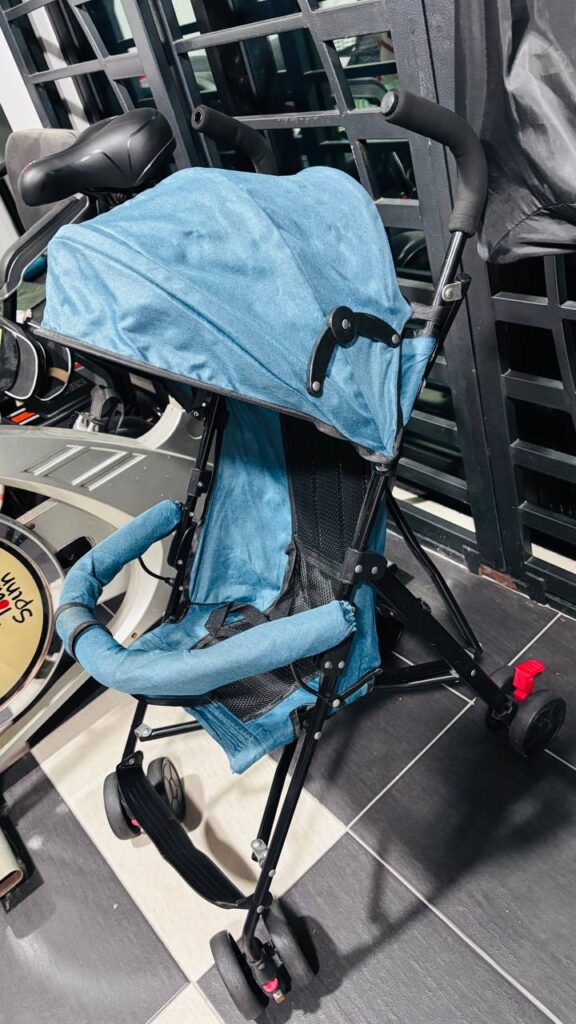 STROLLER RINGAN KANAK-KANAK